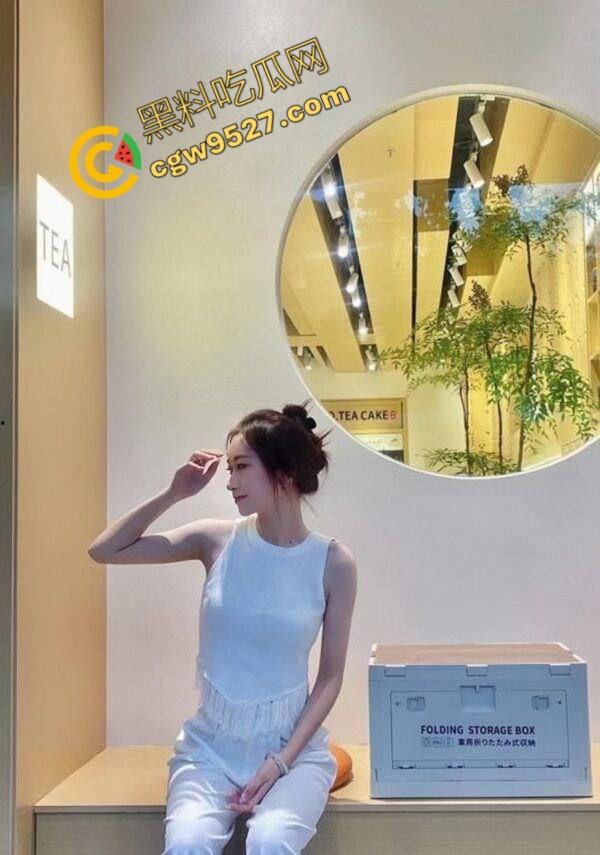 湖南人妻【王春艳】性瘾超强,刚出月子就偷情约炮,孩子一边吃奶,骚穴一边被操,真是淫荡至极