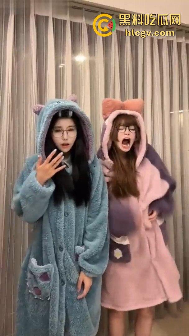 抖音网红开关灯变装骚操作之非常规抖音!美乳摇晃露乳撩人,灯光一暗一明,个个都让人上头!