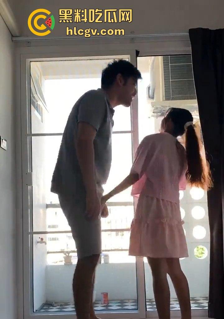 抖音网红开关灯变装骚操作之非常规抖音!美乳摇晃露乳撩人,灯光一暗一明,个个都让人上头!