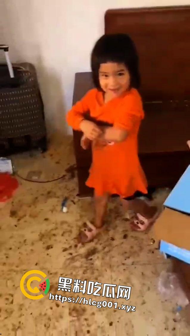 海南澄迈 几个幼儿被关家无人看管 一天没饭吃 屎尿弄一地有人生没人养