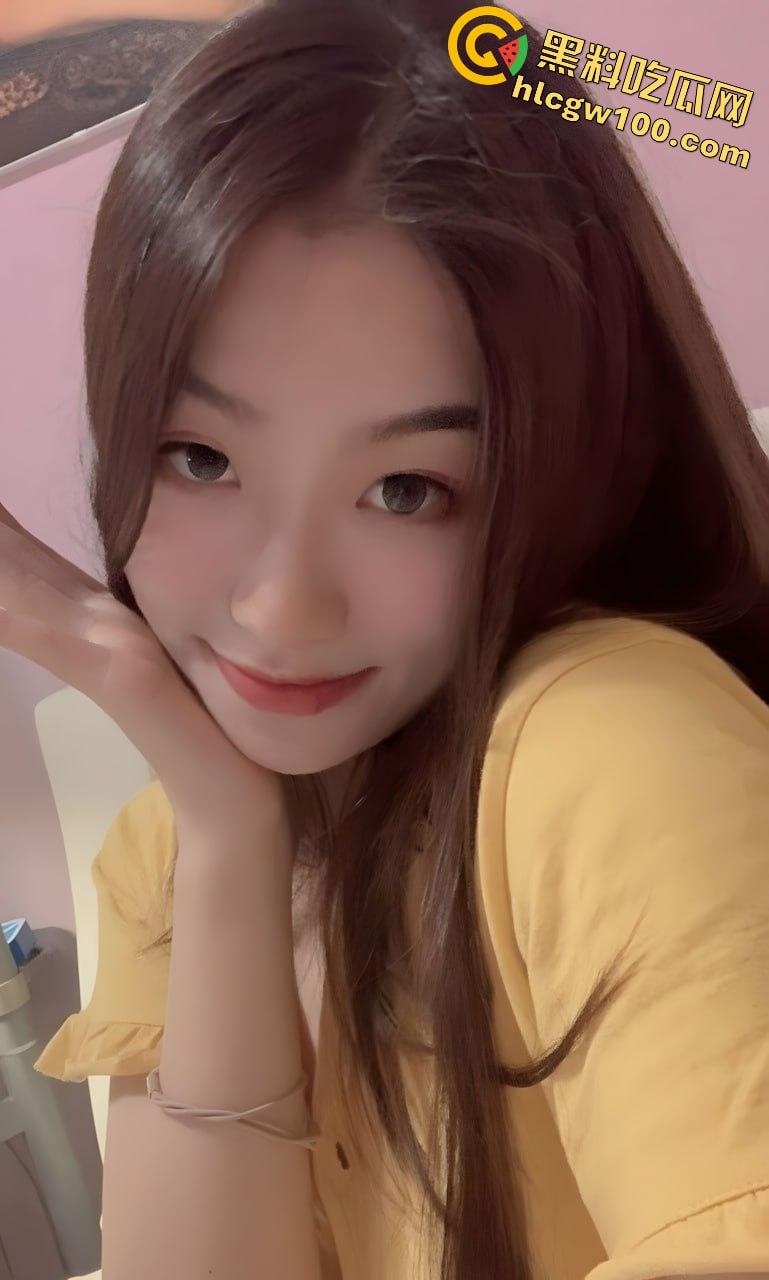 “三不娶”之宁夏中宁阳光幼儿园幼师【杜婧婧】,被网友调教在宿舍展示美腿骚穴福利视频流出