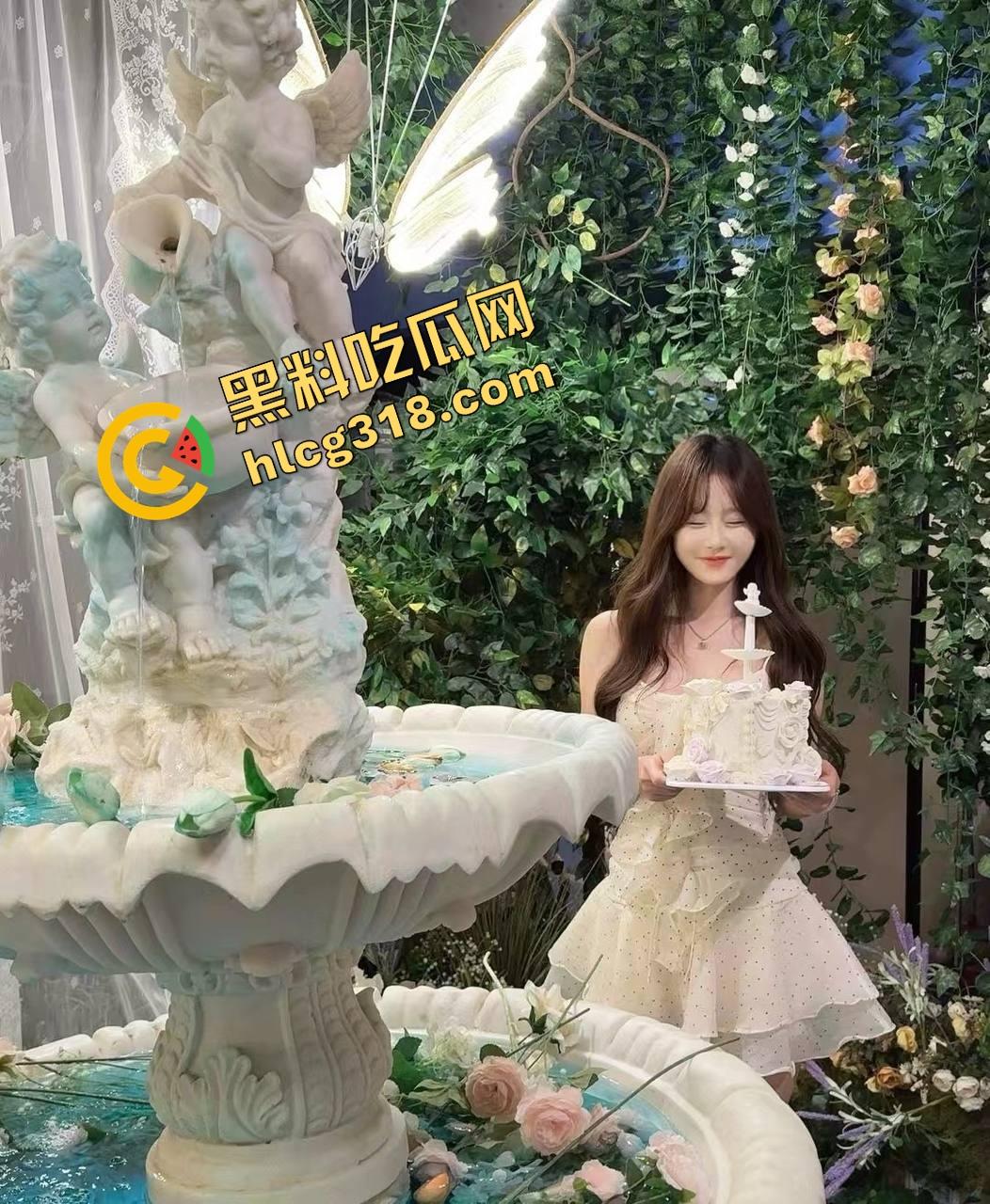 摄影圈潜规则曝光,cos女仆私房拍完讨价还价直接肉偿摄影师,一组写真一个炮,谁还说摄影师不吃香?