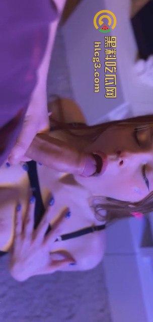 英国短视频平台美女小网红『Yuiwoo』线下约炮粉丝弟弟 极品身材 展示极致口交技巧