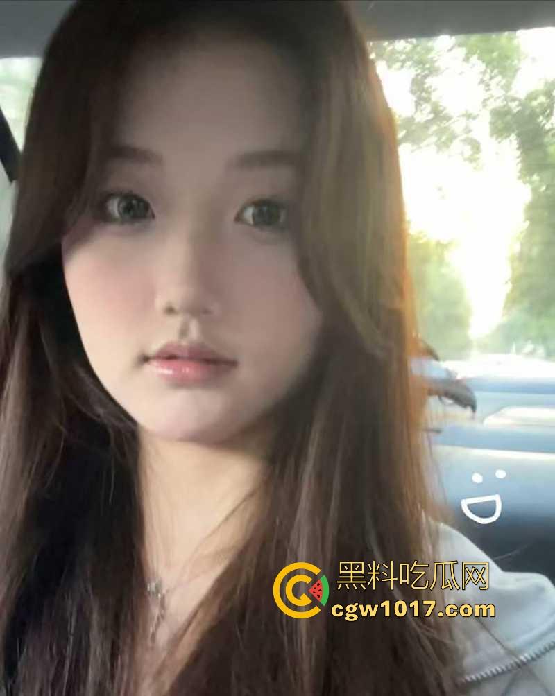 安徽工商学院反差婊【李梦瑶】约炮成瘾,擅长口交深喉,最爱无套内射,跟学长约炮录露脸吸吮挨操淫片,直接骑乘!