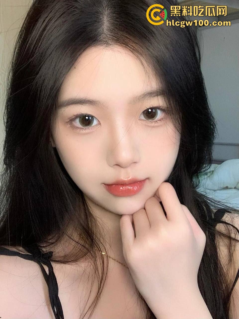 小情侣停车场光着屁股现场造人,野战玩得飞起,邻居拍视频爆出裤子都没脱利索就开干,这也太饥渴了吧!