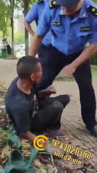 武汉城管打人?官方回应:不好意思,城管是冒充的!