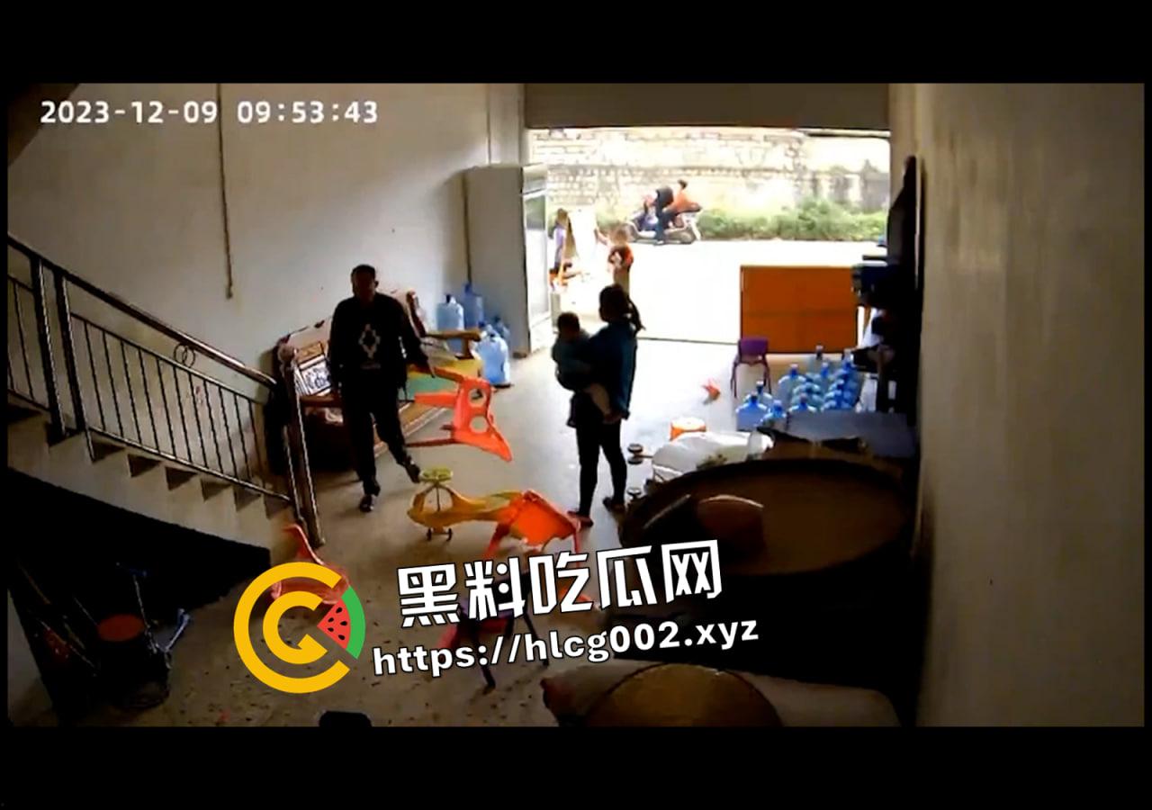 家暴合集！劲夫高光时刻 拳打脚踢 刀枪棍棒 神似武林比武现场