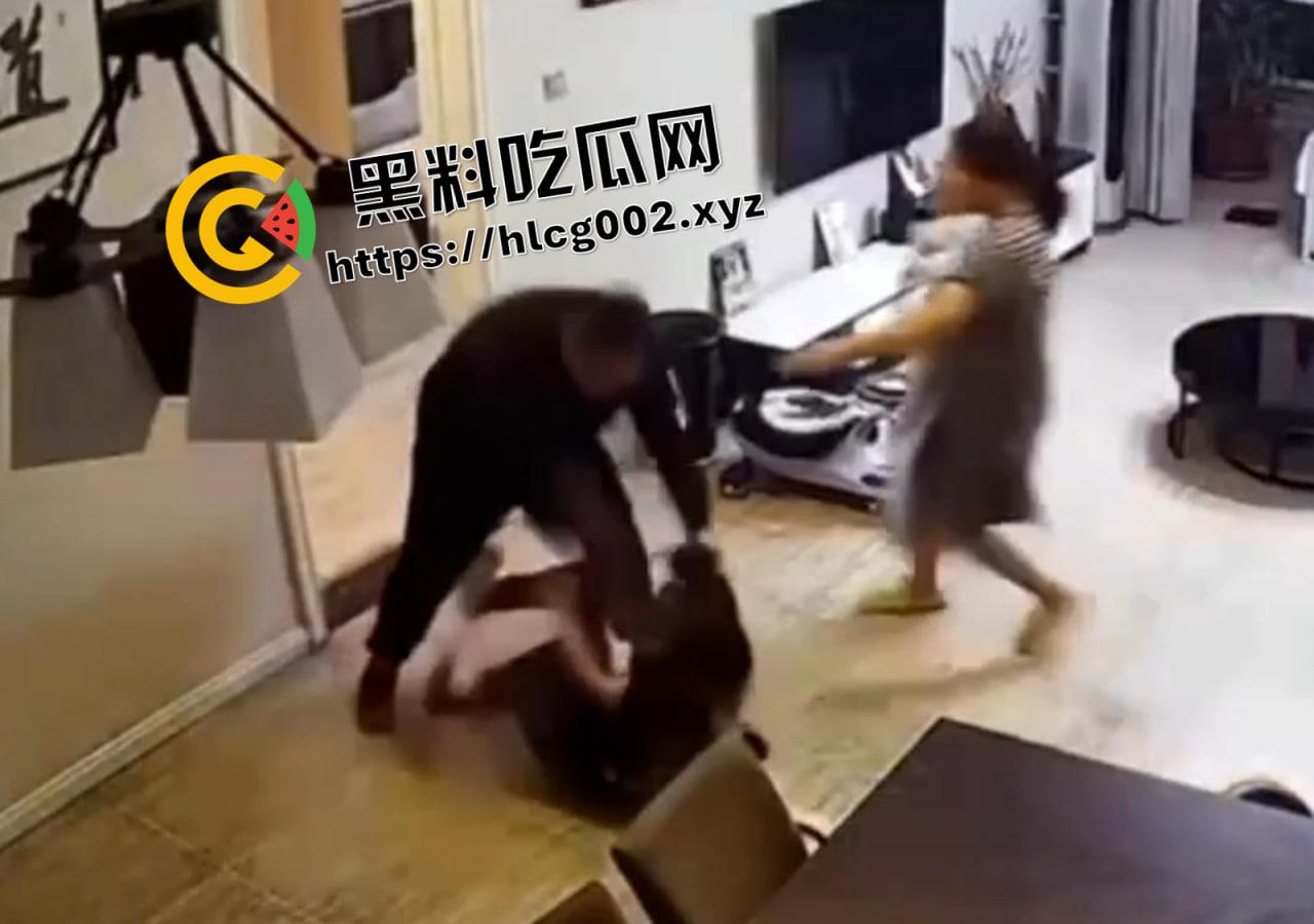 家暴合集！劲夫高光时刻 拳打脚踢 刀枪棍棒 神似武林比武现场