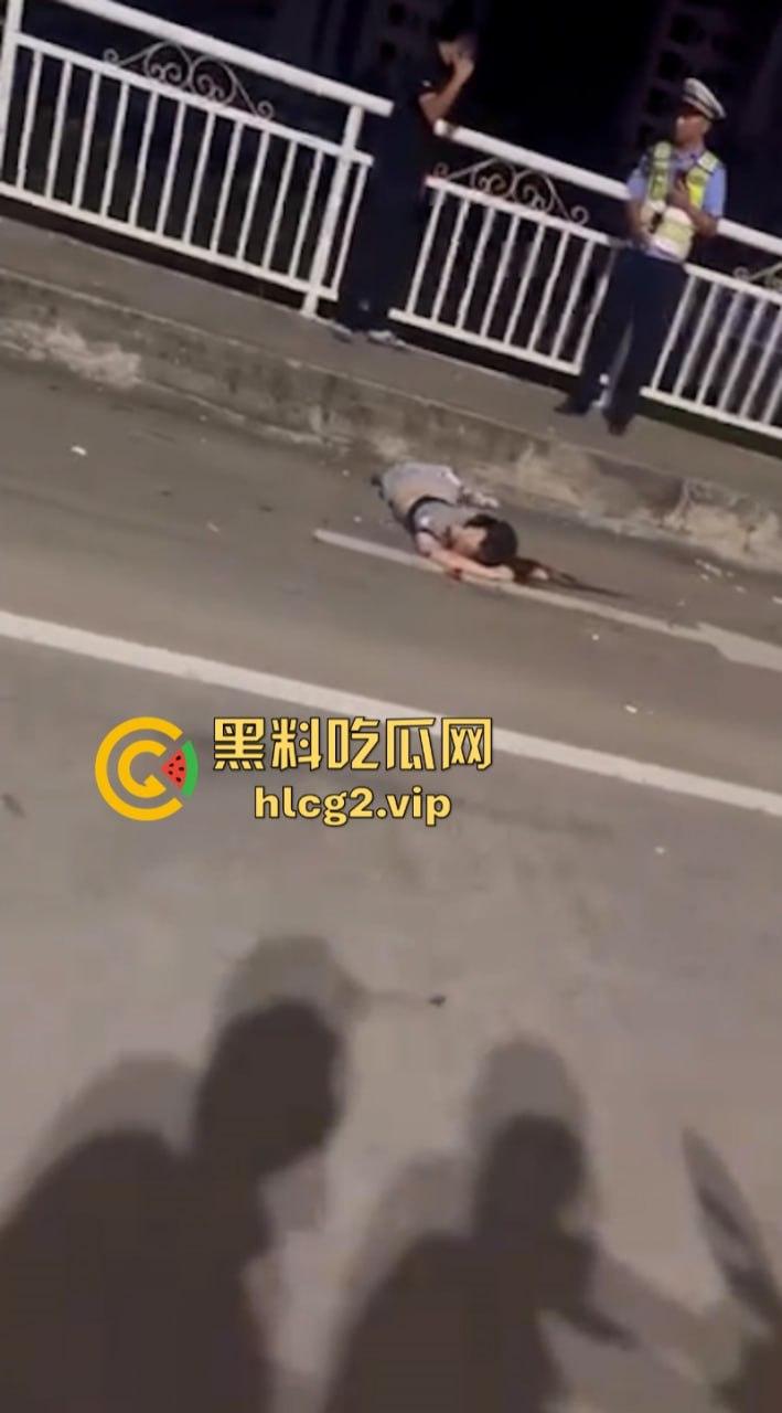 这哪里是开的太快是飞低了 时速过快致花季少女当场断腿身亡